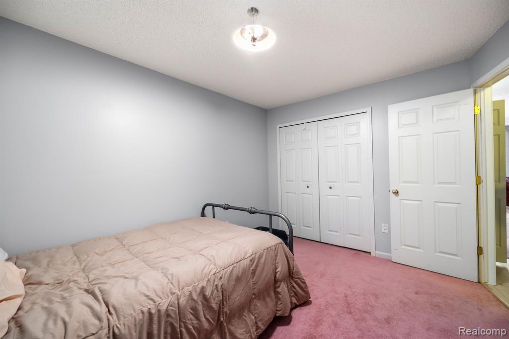property viewer photo 20
