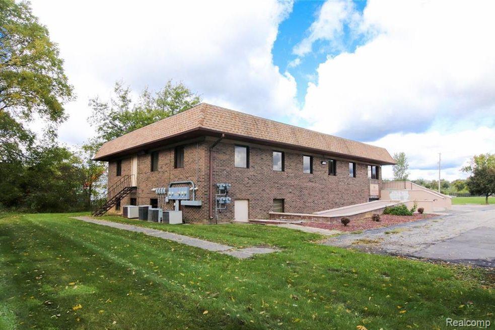 main property photo 15