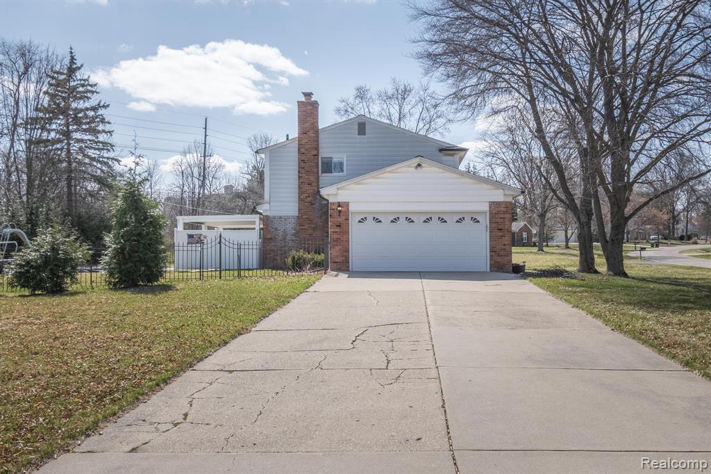 main property photo 48