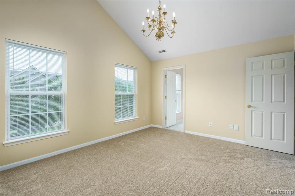property viewer photo 20