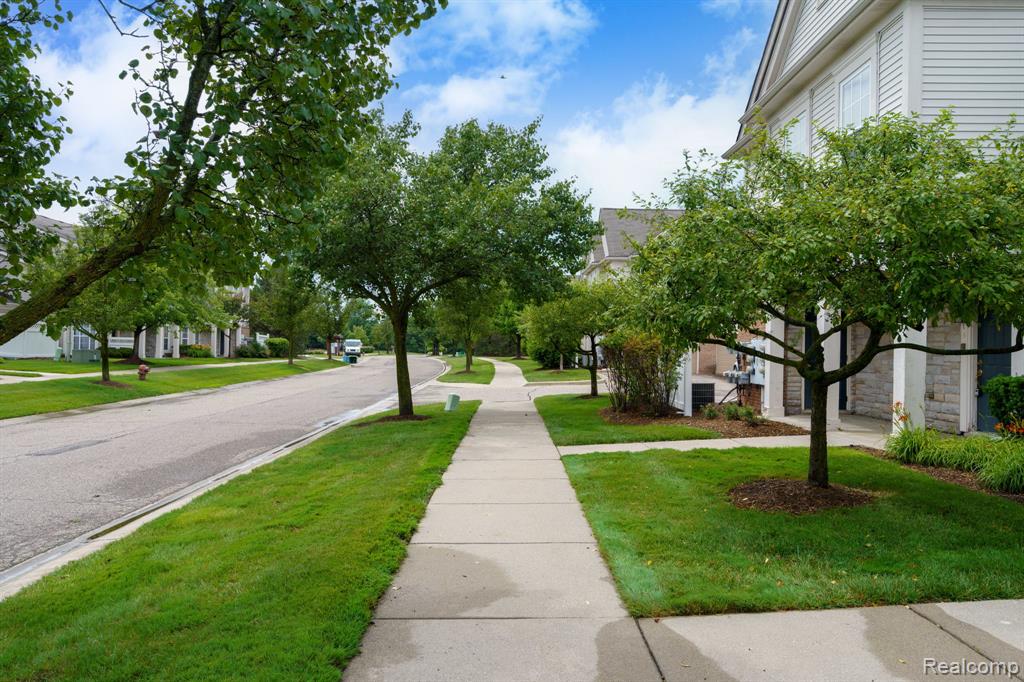 property viewer photo 33