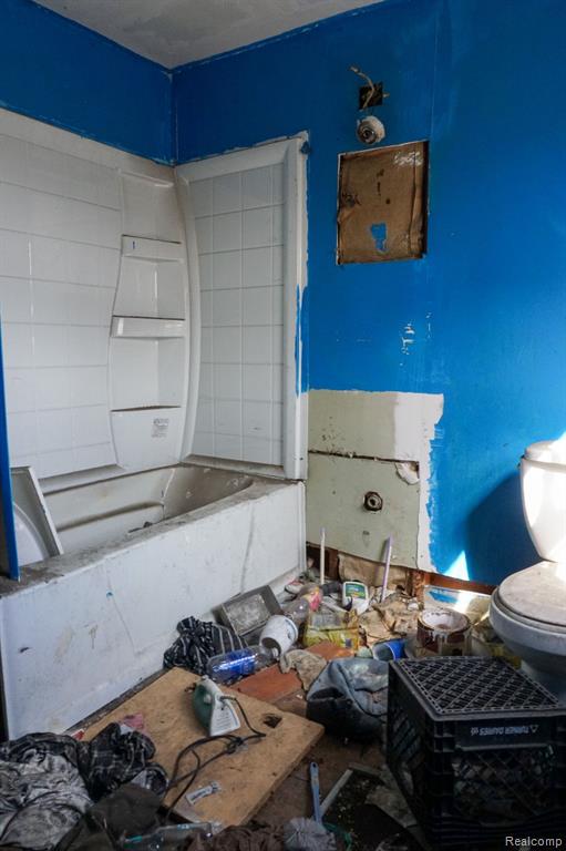 main property photo 13