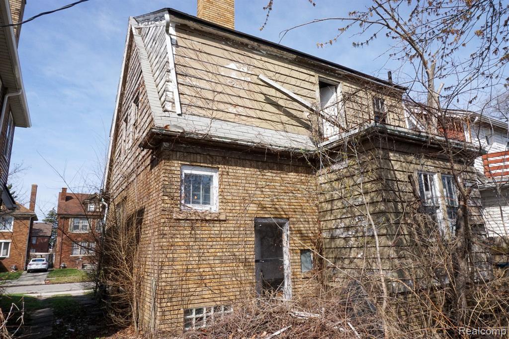 main property photo 4