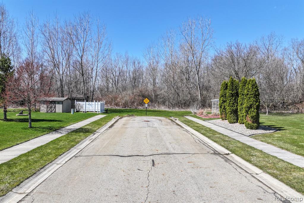 main property photo 22