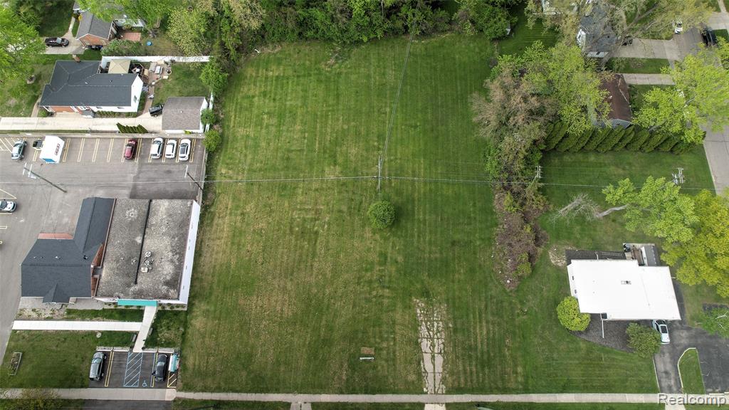 main property photo 10