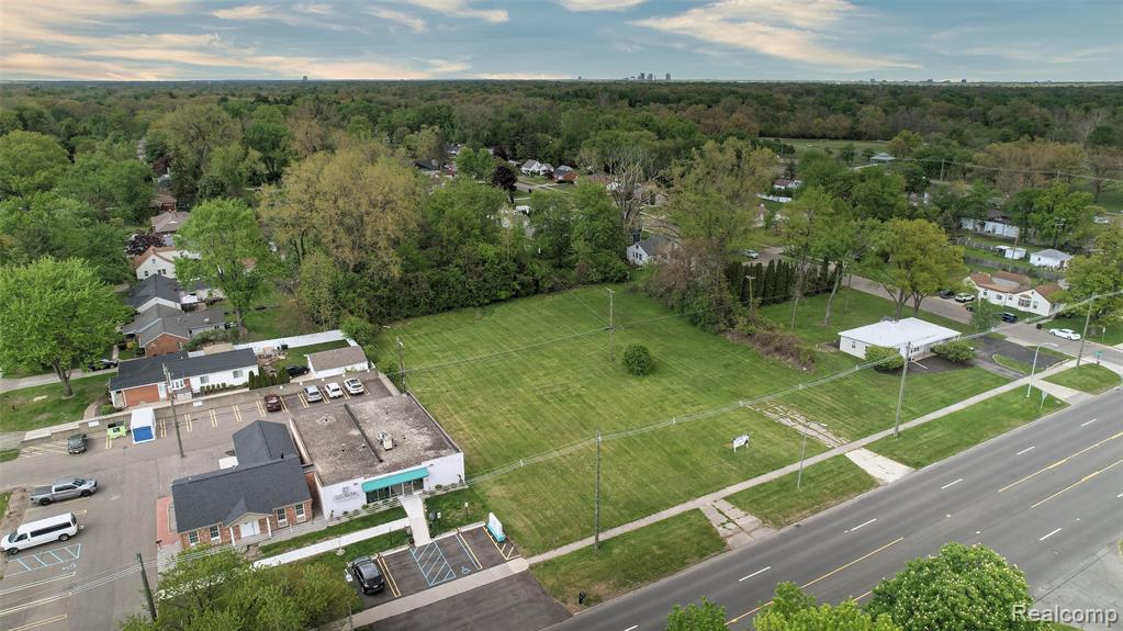 main property photo 8