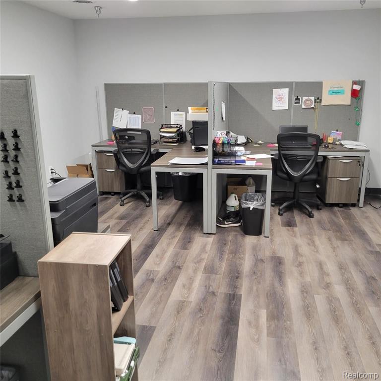 main property photo 48