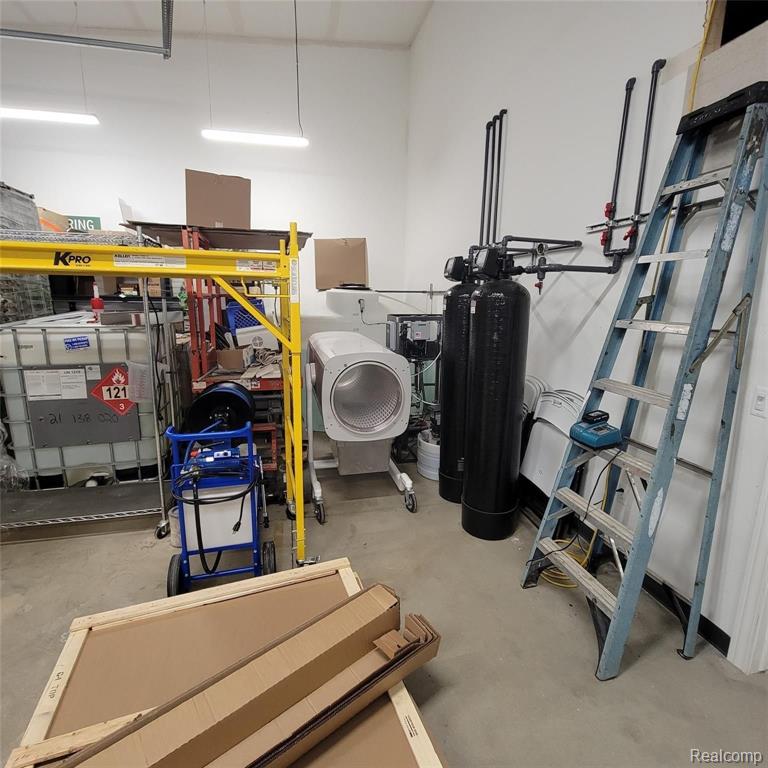 main property photo 51