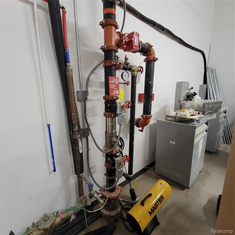 main property photo 54