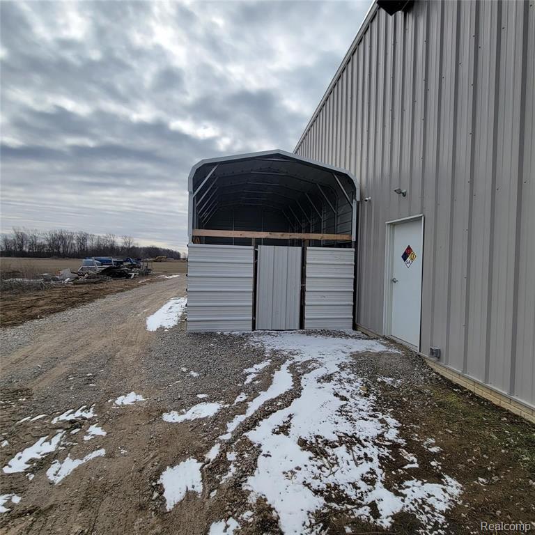 main property photo 8