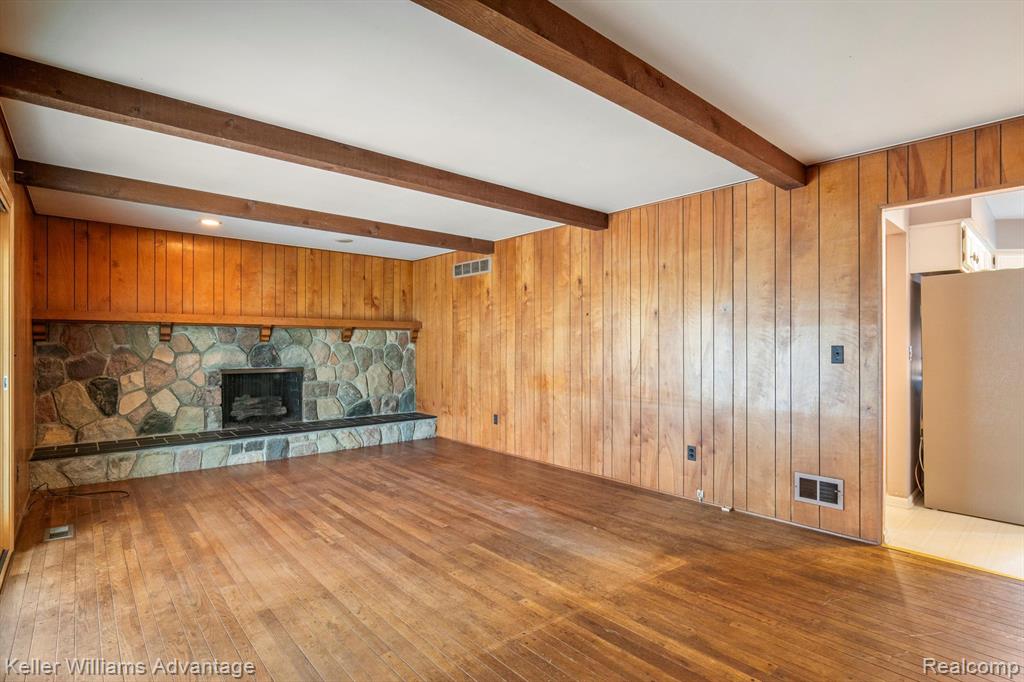 property viewer photo 18