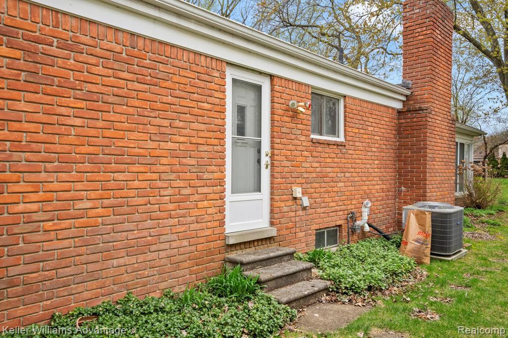 property viewer photo 46