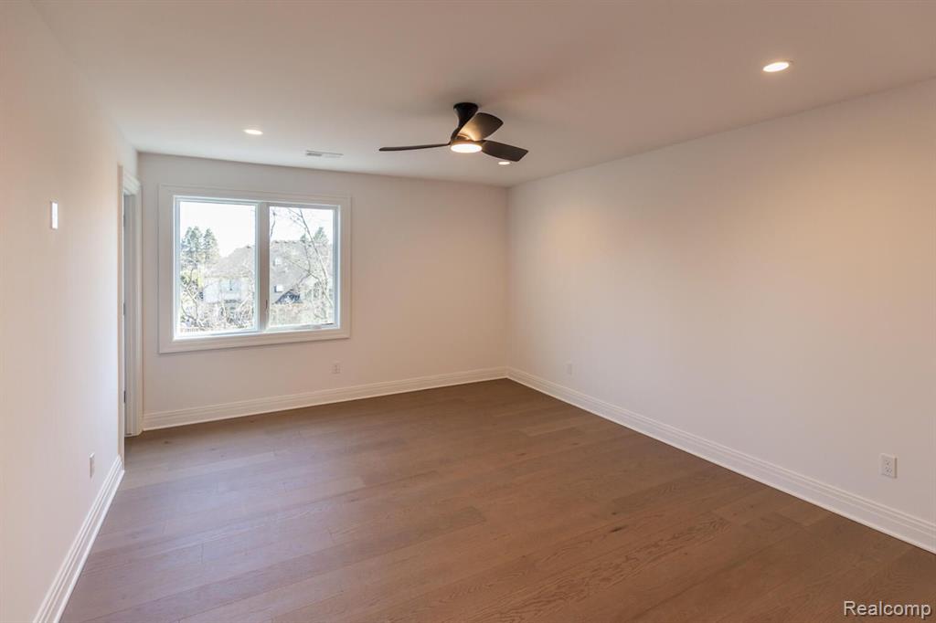 property viewer photo 21