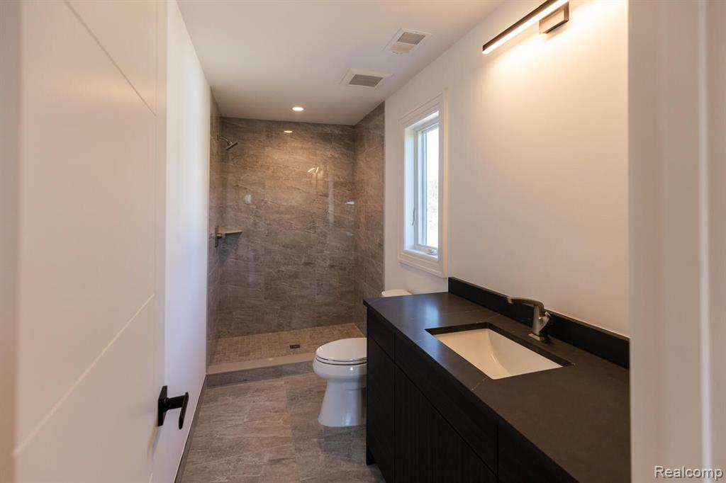 property viewer photo 28