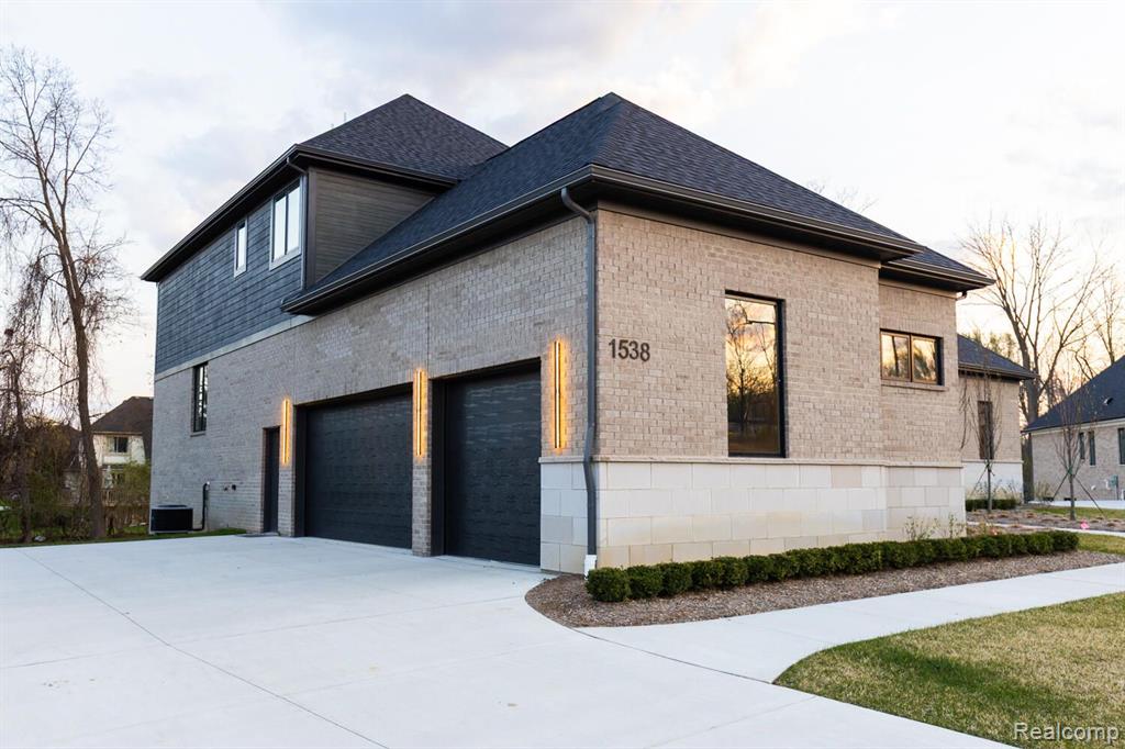 property viewer photo 33