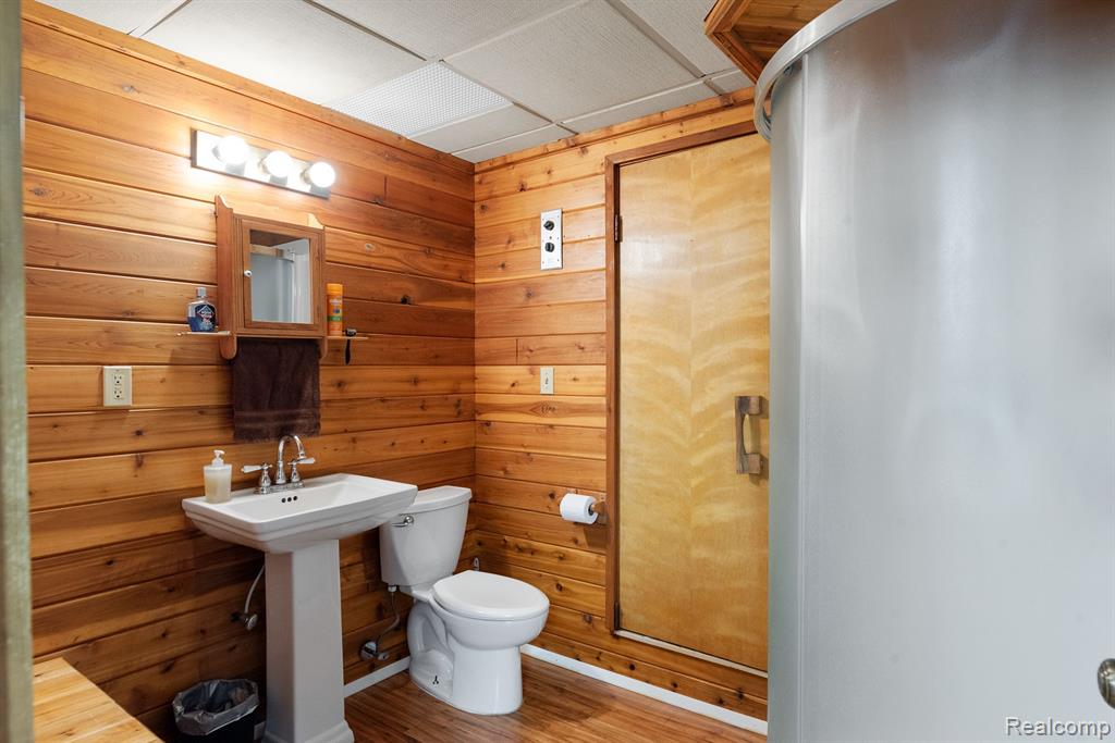 property viewer photo 18