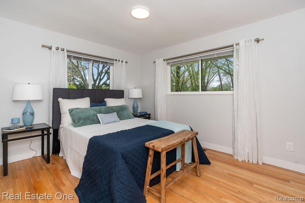 property viewer photo 12