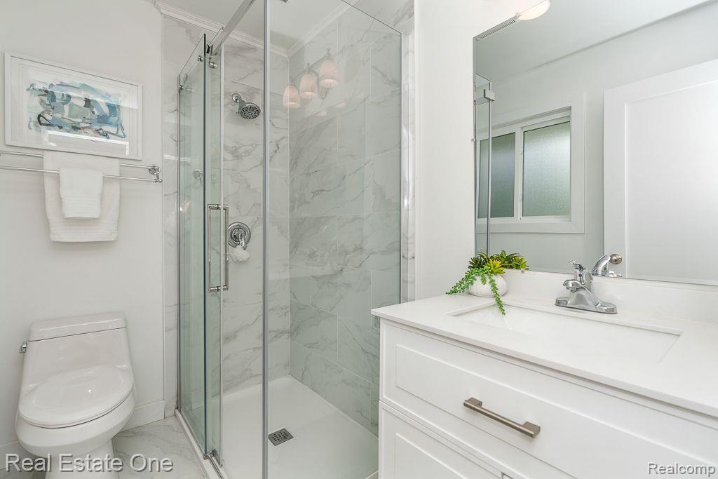 property viewer photo 14