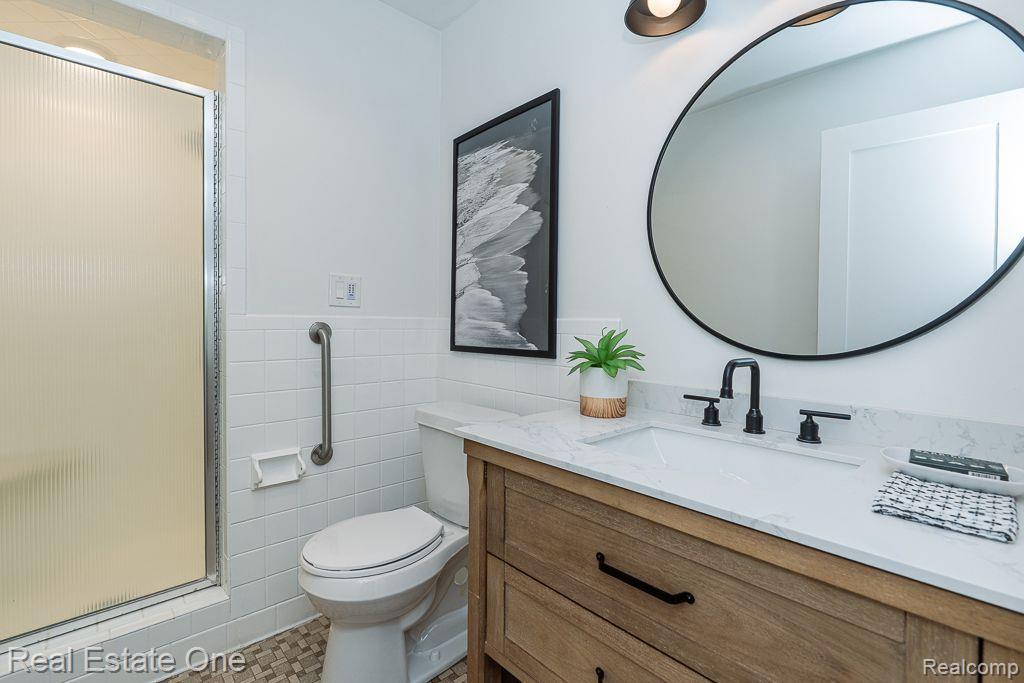 property viewer photo 16