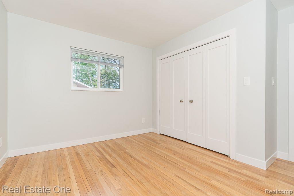 property viewer photo 17