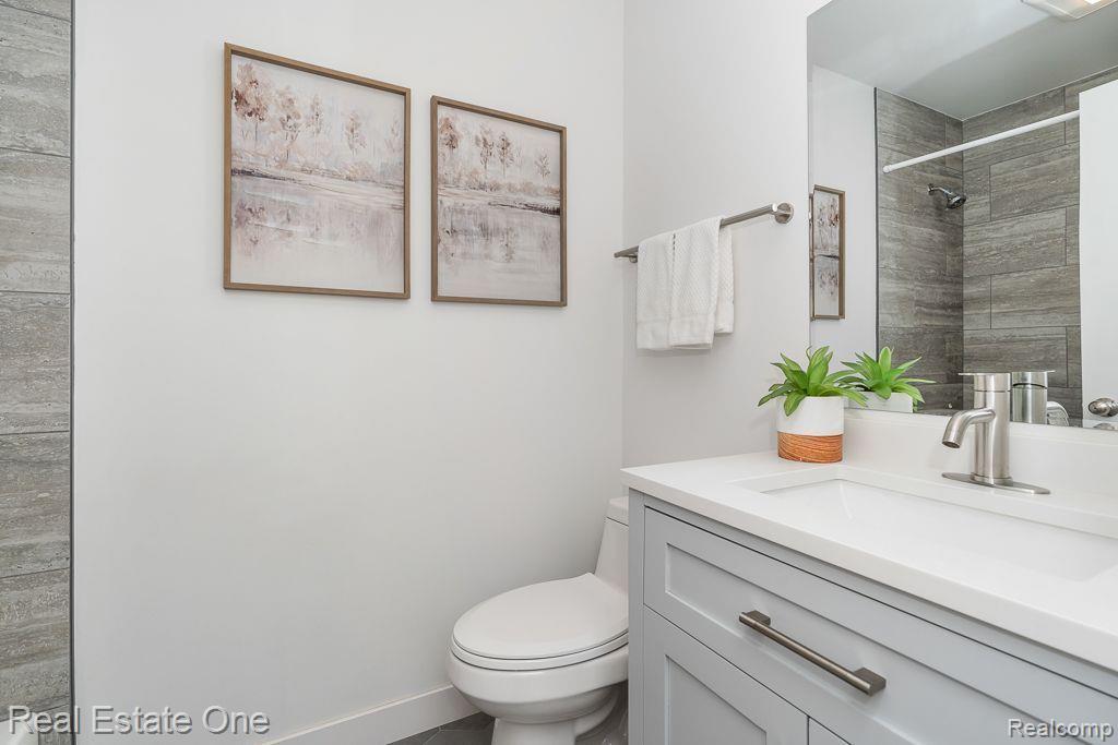 property viewer photo 19