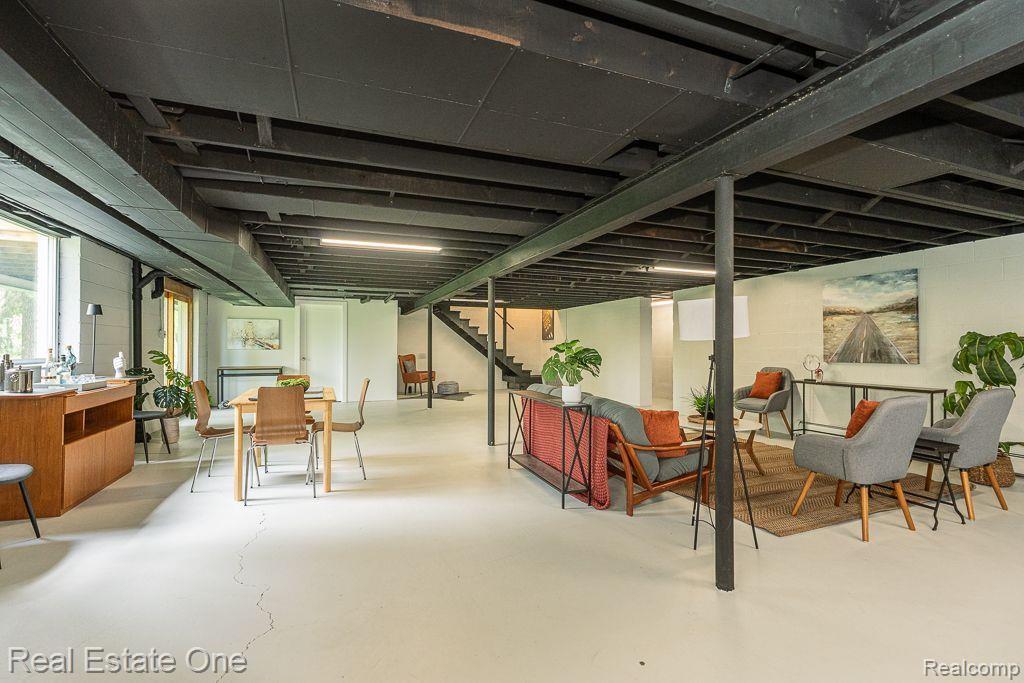 property viewer photo 23