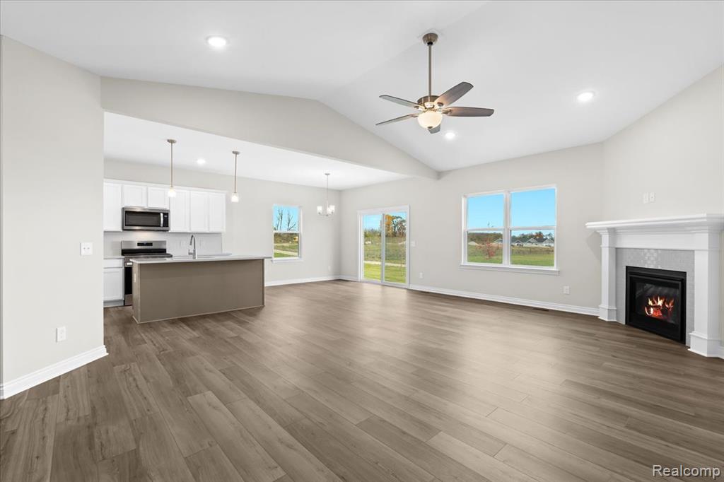 property viewer photo 7