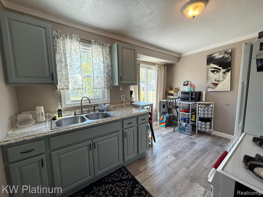 property viewer photo 4