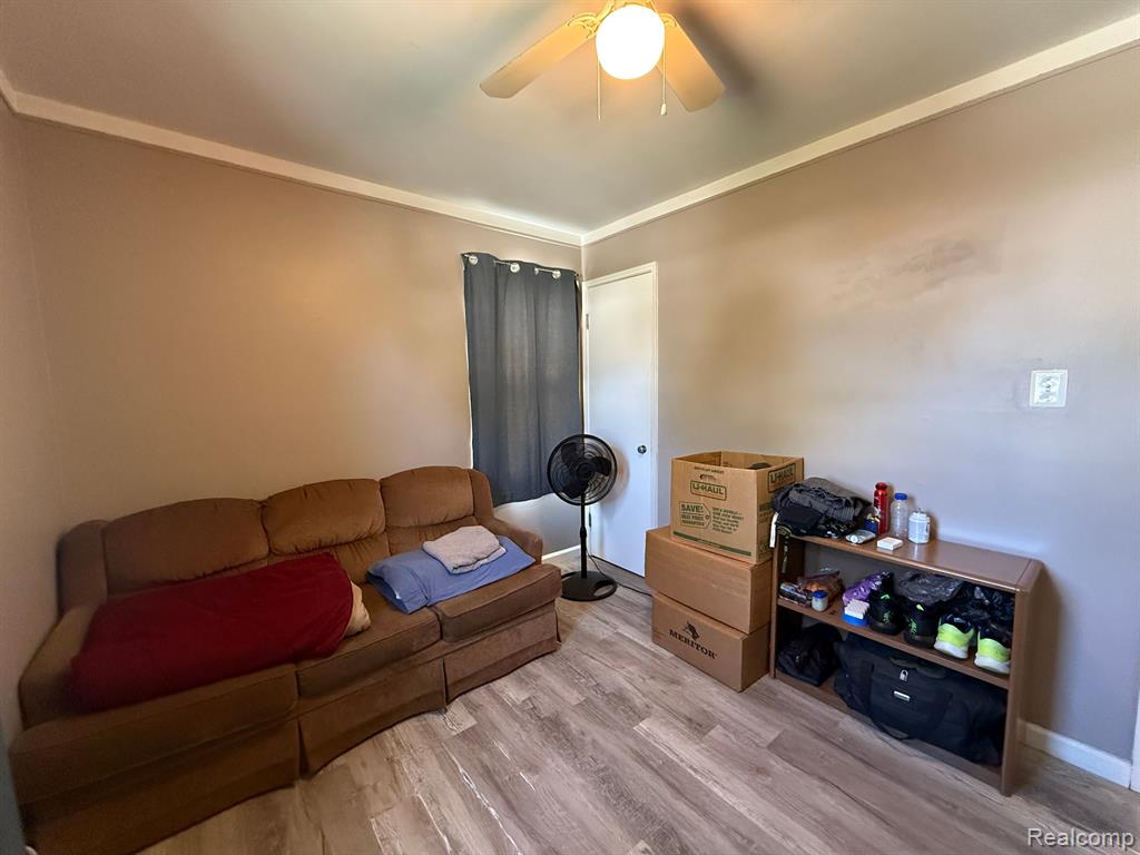 property viewer photo 9