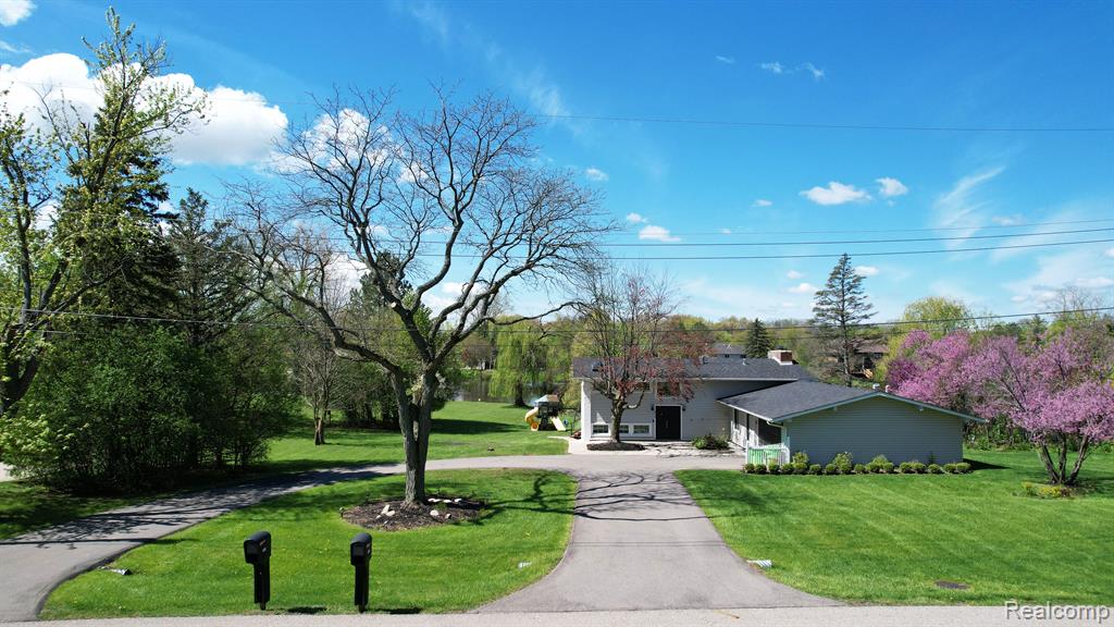 main property photo 19