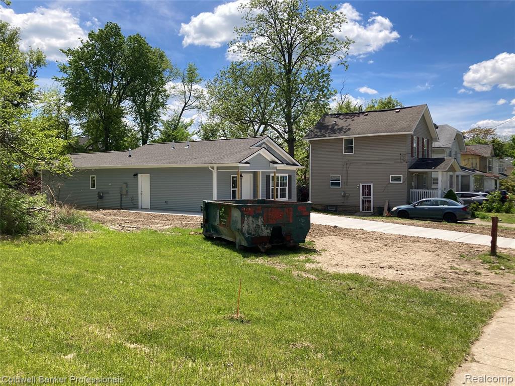 main property photo 7