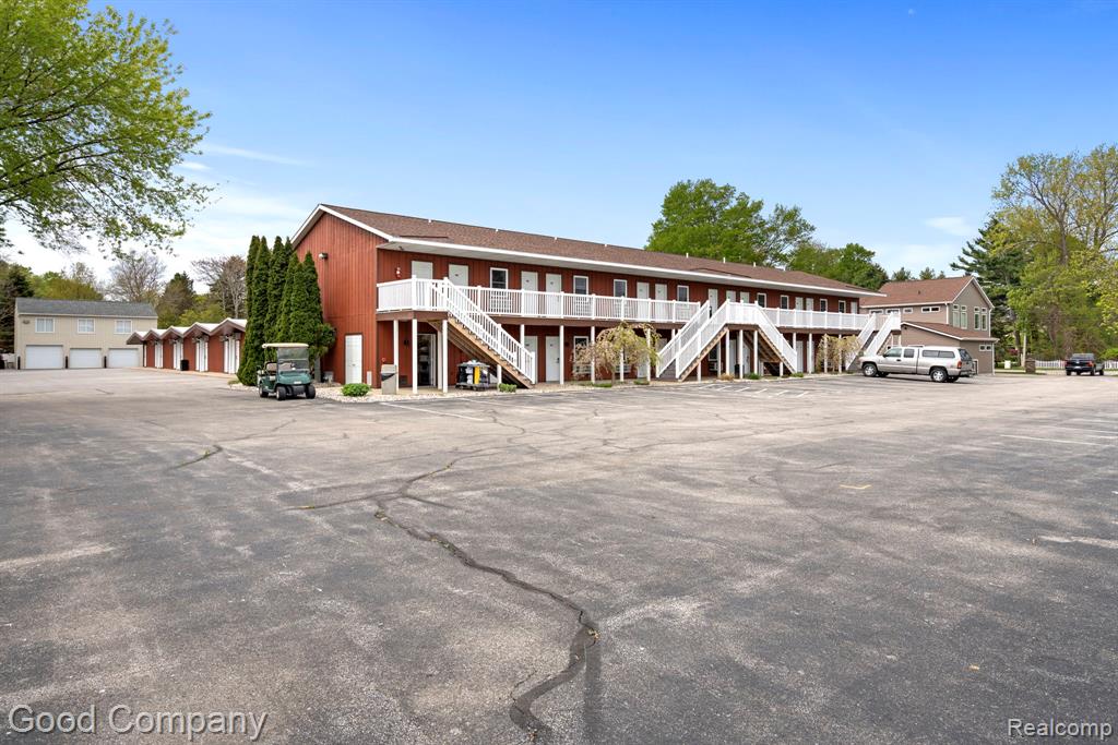 main property photo 67