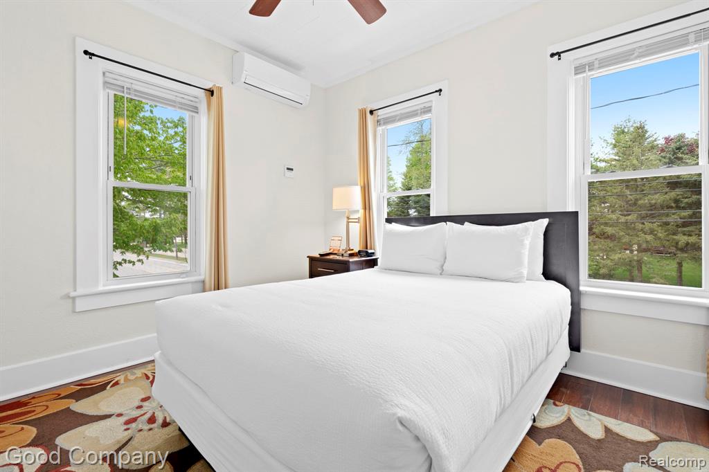 main property photo 87