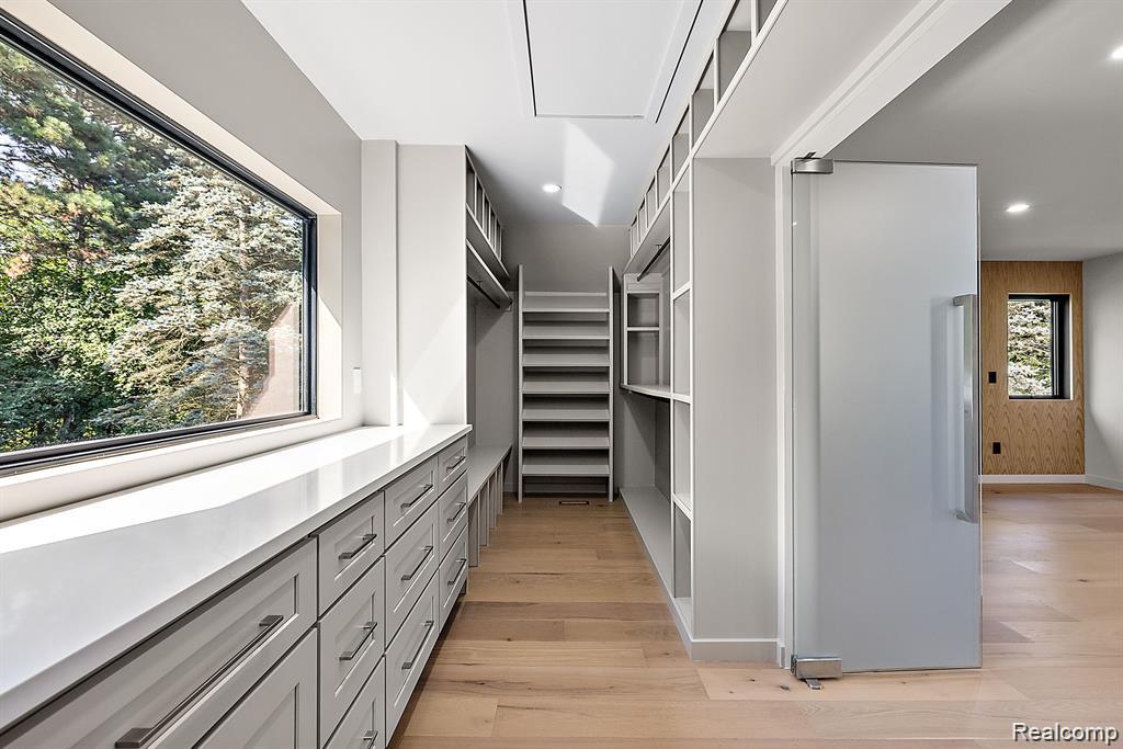 property viewer photo 41