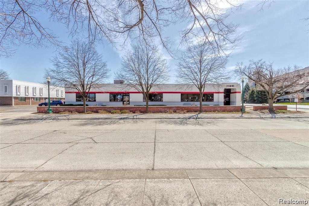 main property photo 0