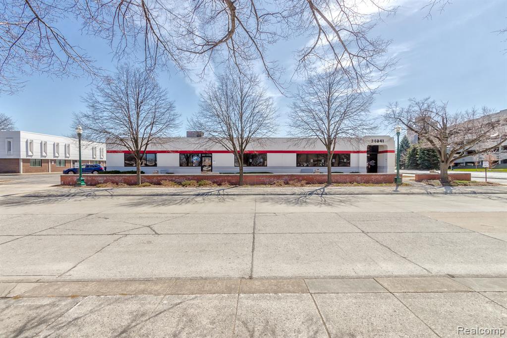 main property photo 7