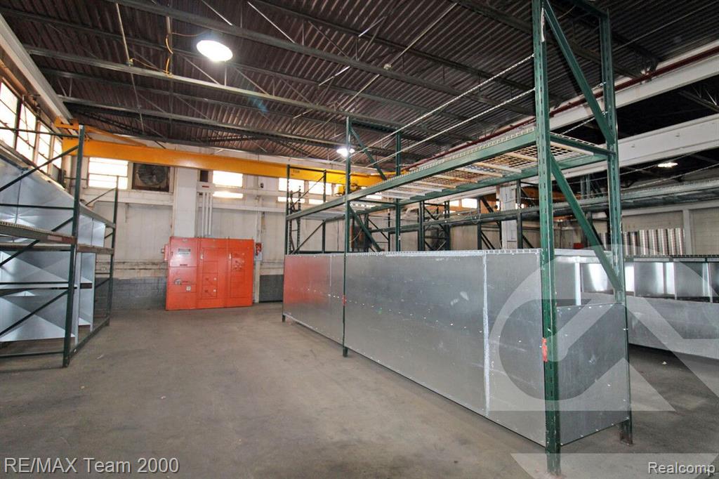 main property photo 9