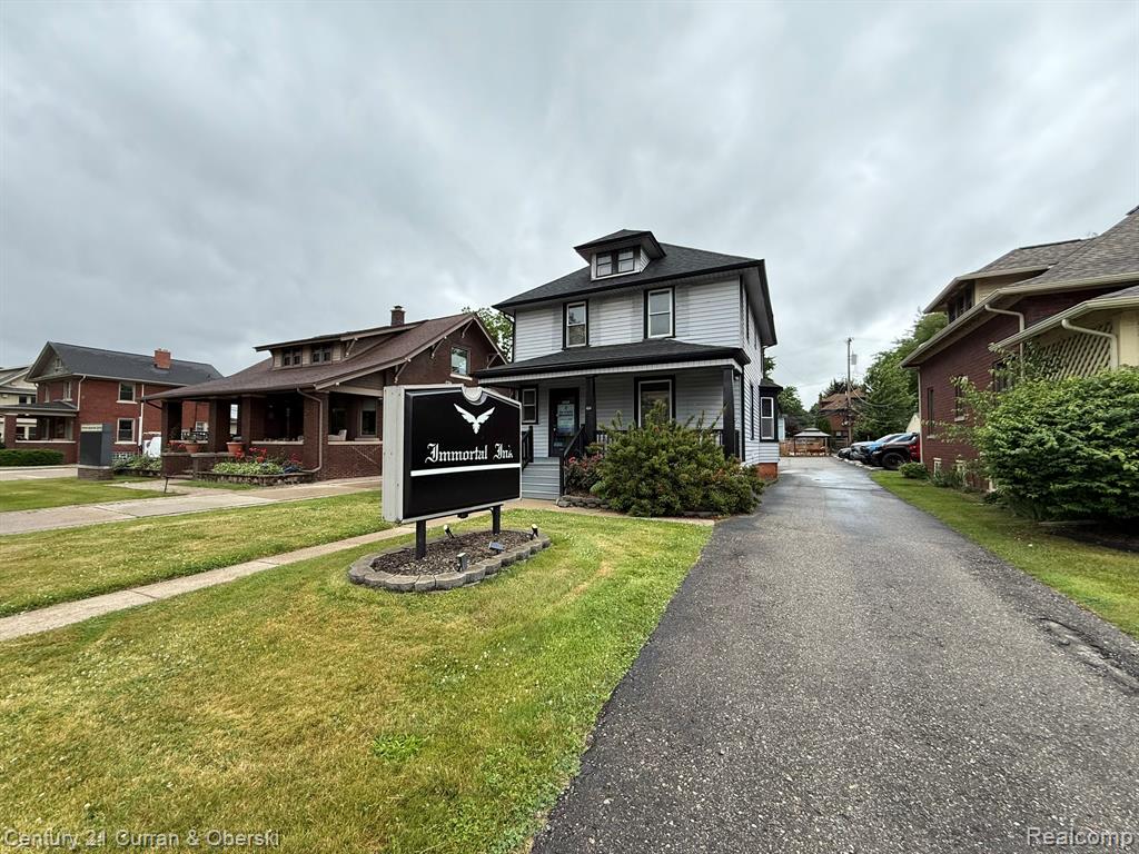 main property photo 1