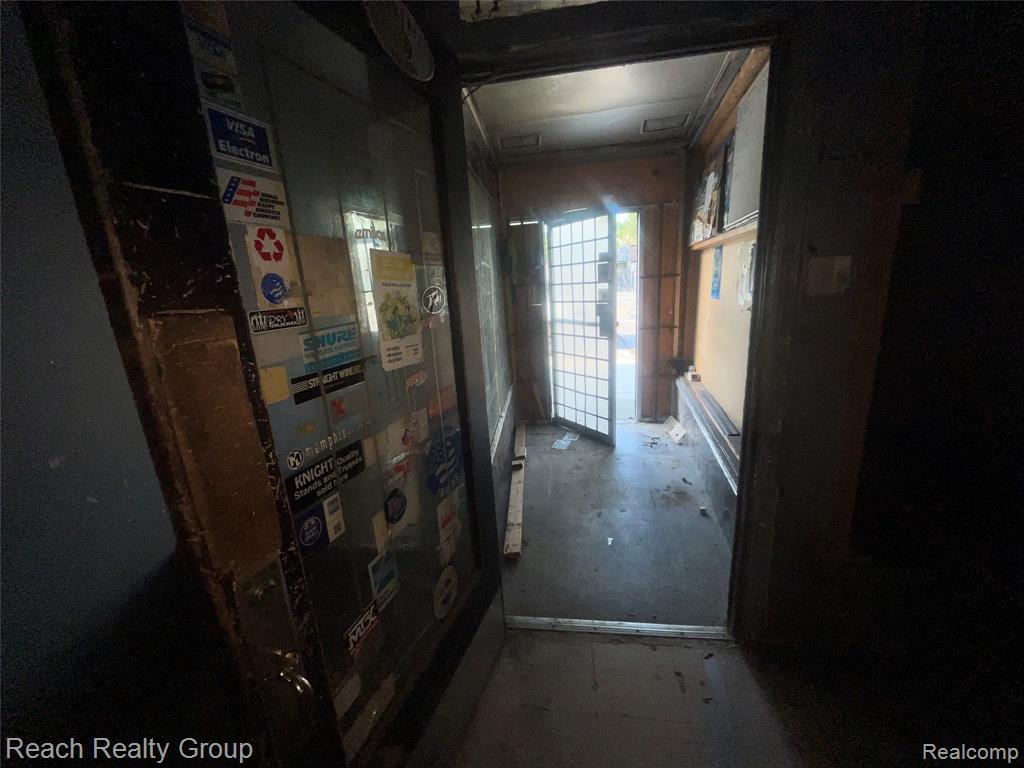 main property photo 12