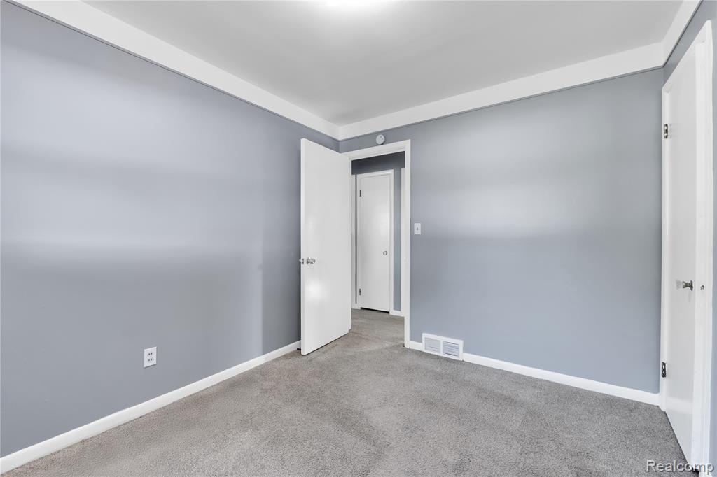 property viewer photo 12