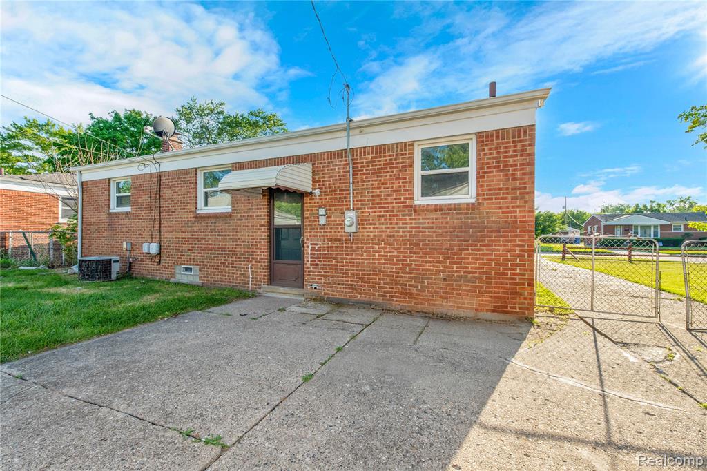 property viewer photo 24
