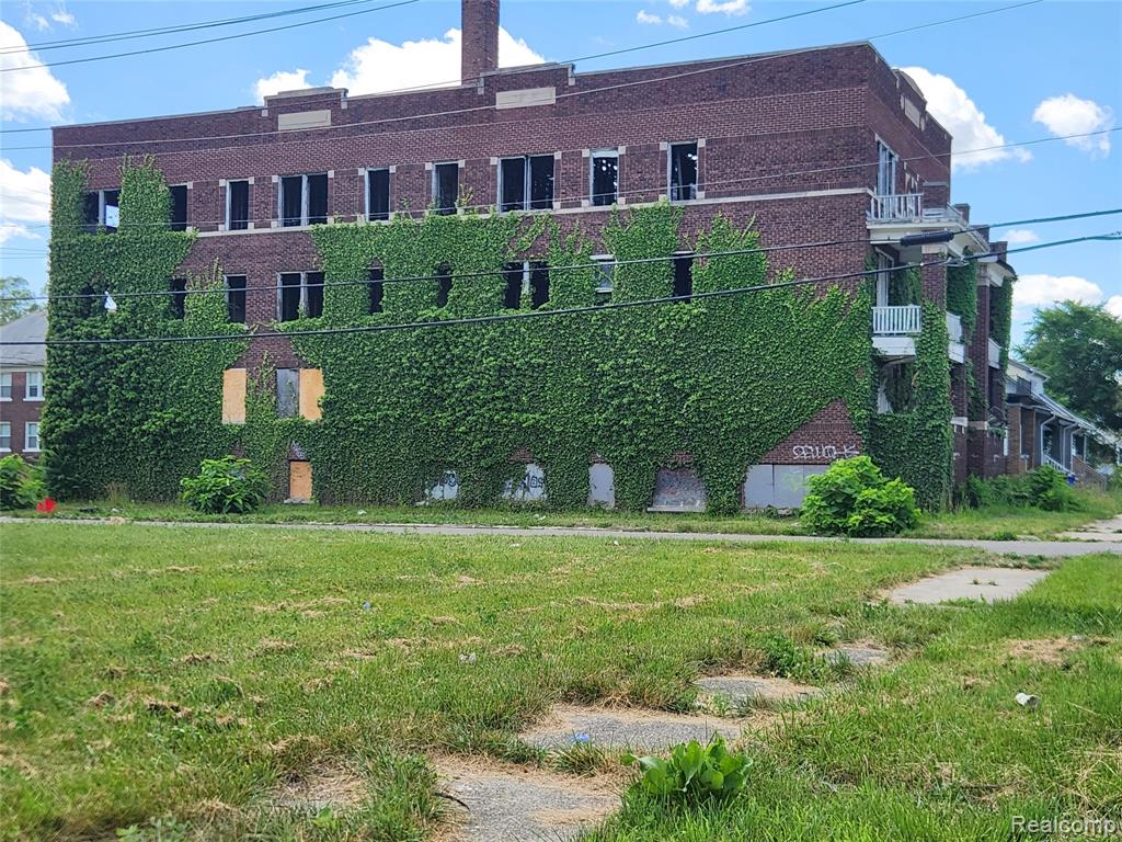 main property photo 3