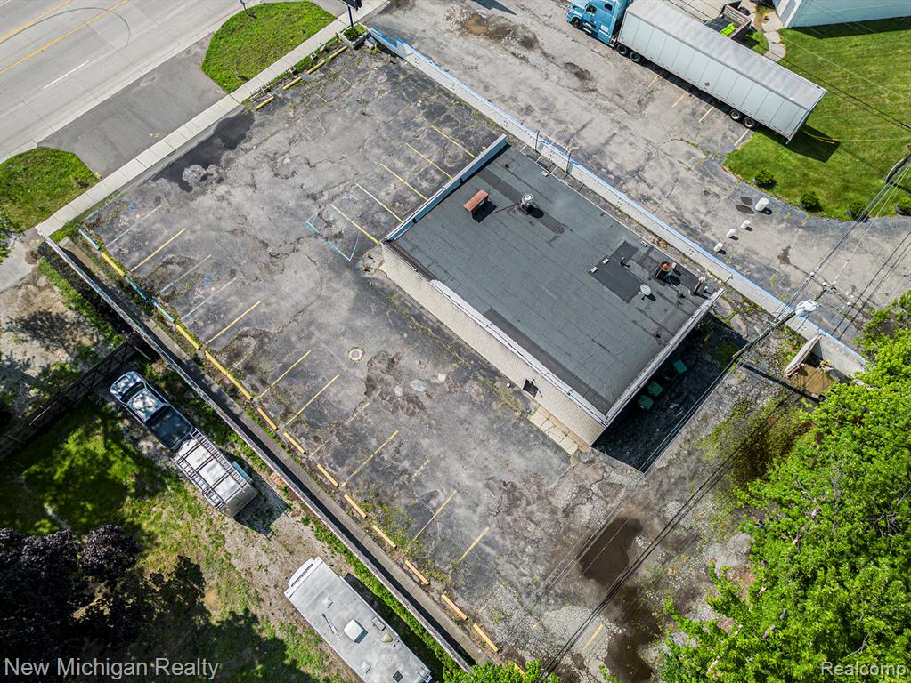 main property photo 17