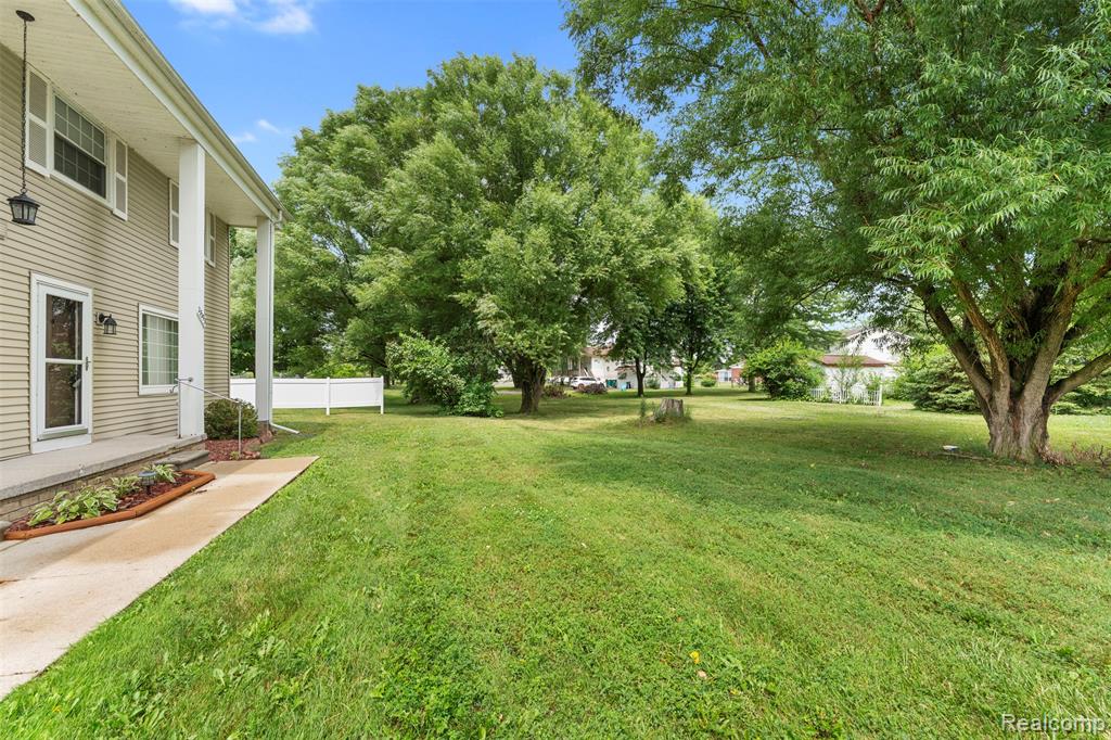 property viewer photo 2