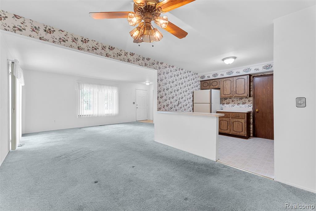 property viewer photo 9
