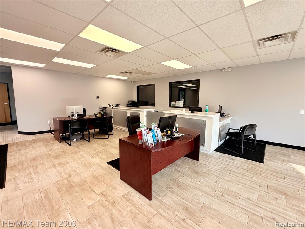 main property photo 35