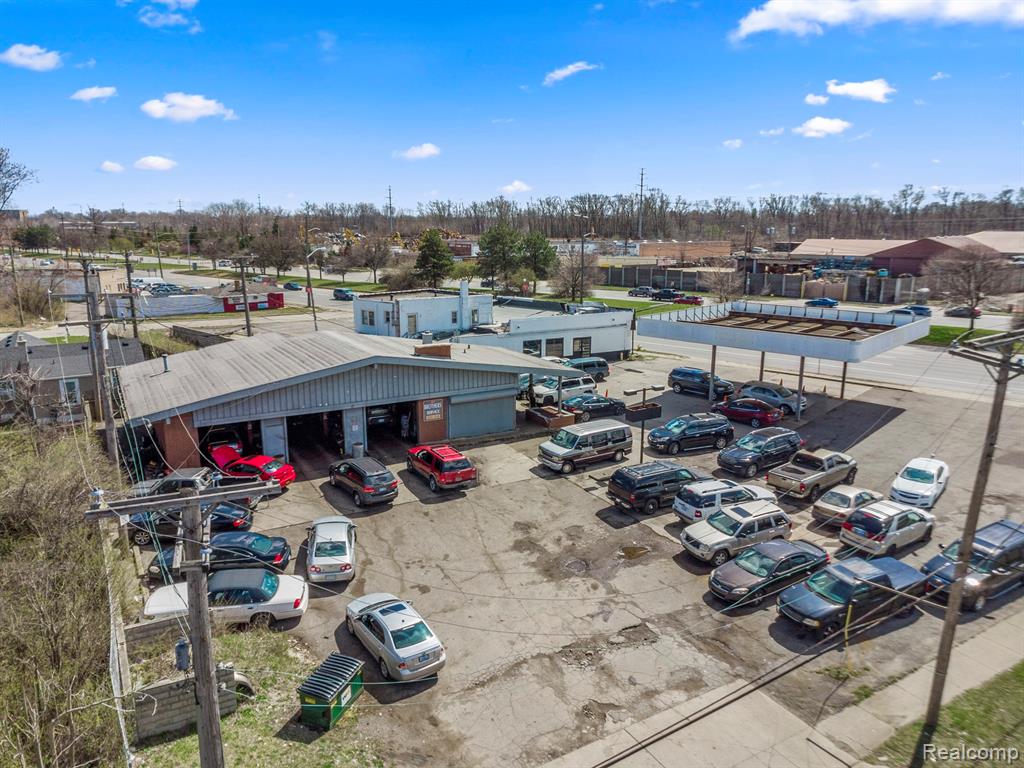 main property photo 24