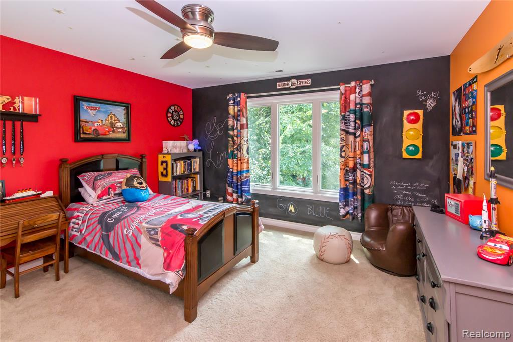 main property photo 68