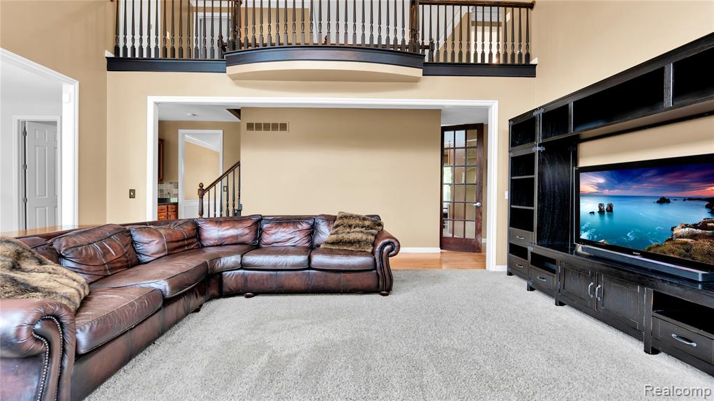 property viewer photo 11