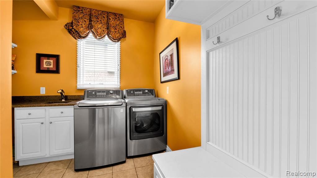 property viewer photo 19